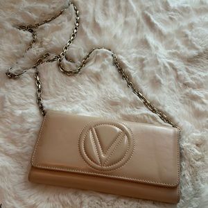 Valentino crossbody🤍🤍